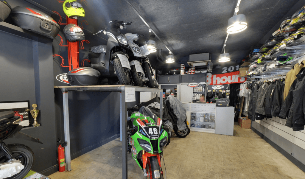 LEADER-TEAM-Automobiles-Vitry-sur-Seine2