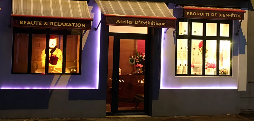 Façade vitrine d’un institut de beauté atelier esthétique à Ivry-sur-Seine 94200 avec espace bien-être et soins esthétiques