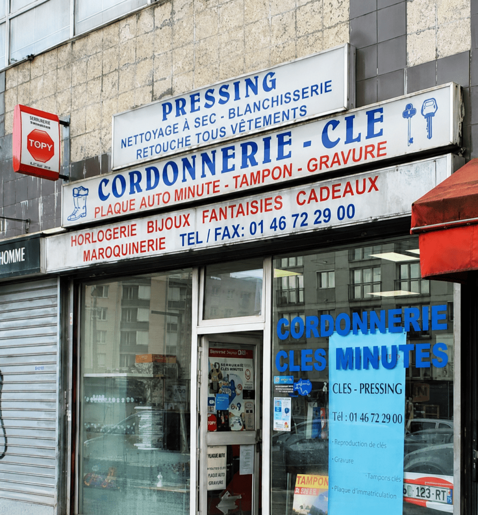 Façade d’Eric Cordonnerie à Vitry-sur-Seine spécialisée en cordonnerie, reproduction de clés et pressing