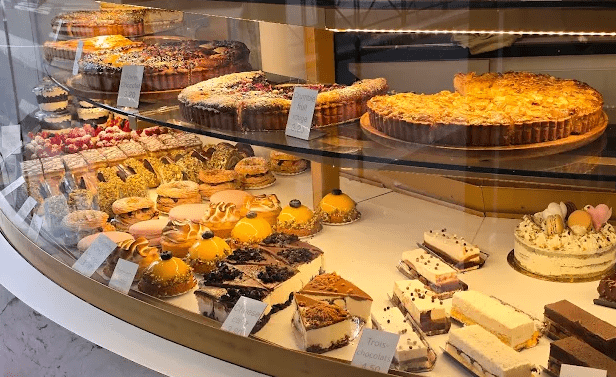 vitrine-patisseries-le-ble-dor-ivry-sur-seine.jpg