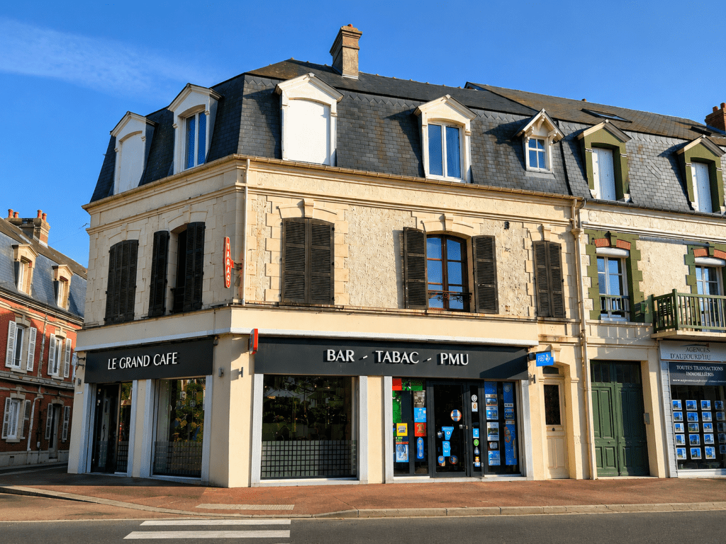 Le Grand Café à Blonville-sur-Mer (14910), bar, tabac, PMU et café situé en centre-ville
